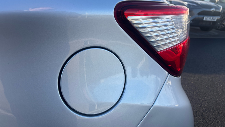 Toyota Yaris 1.5 Hybrid Icon 5dr CVT Hybrid Hatchback